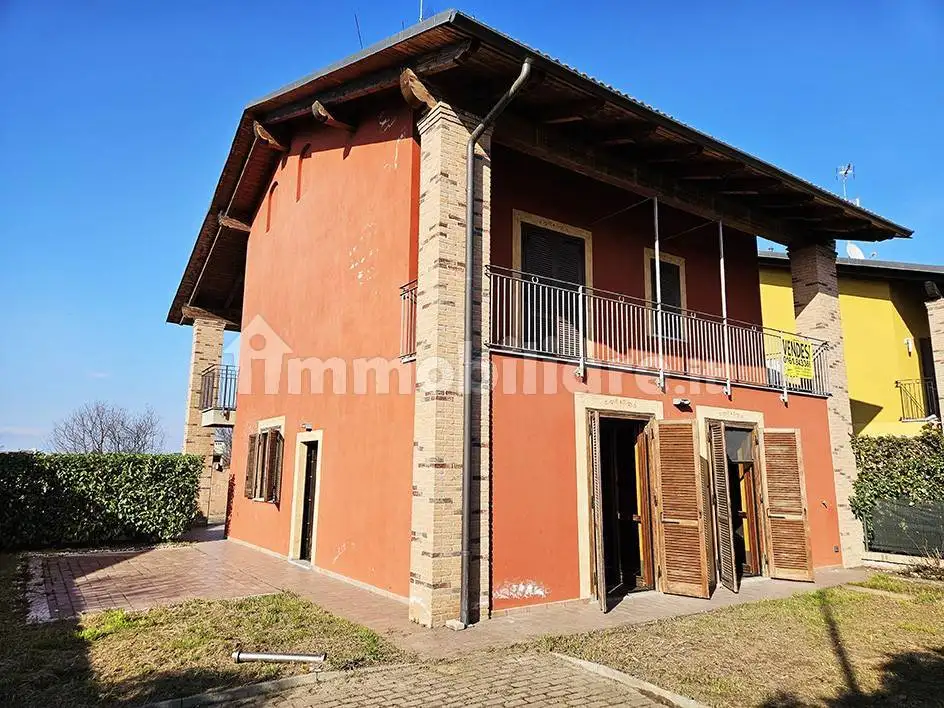 Villa in vendita a Lamporo