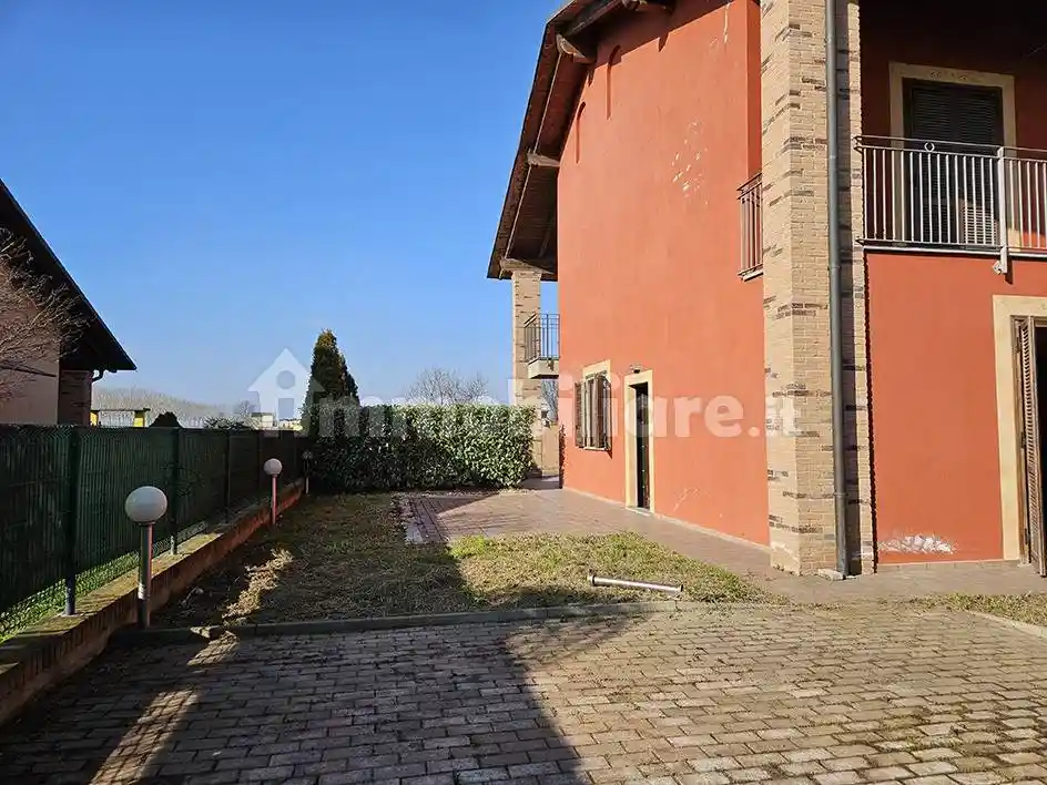 Villa unifamiliare piazza Don Ferruccio Deva 6, Lamporo - foto 3