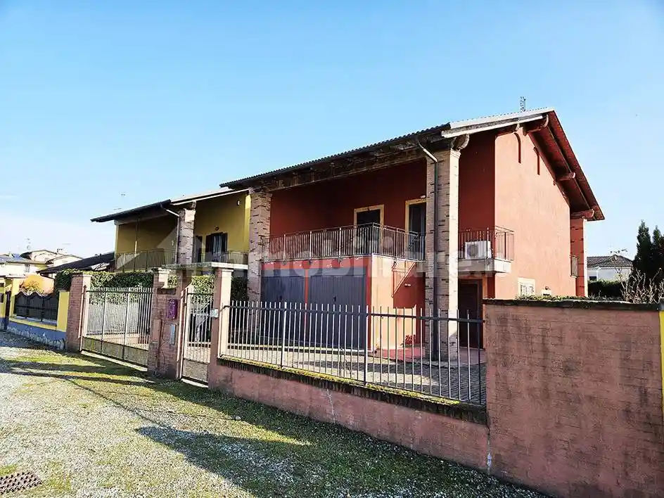 Villa unifamiliare piazza Don Ferruccio Deva 6, Lamporo - foto 4