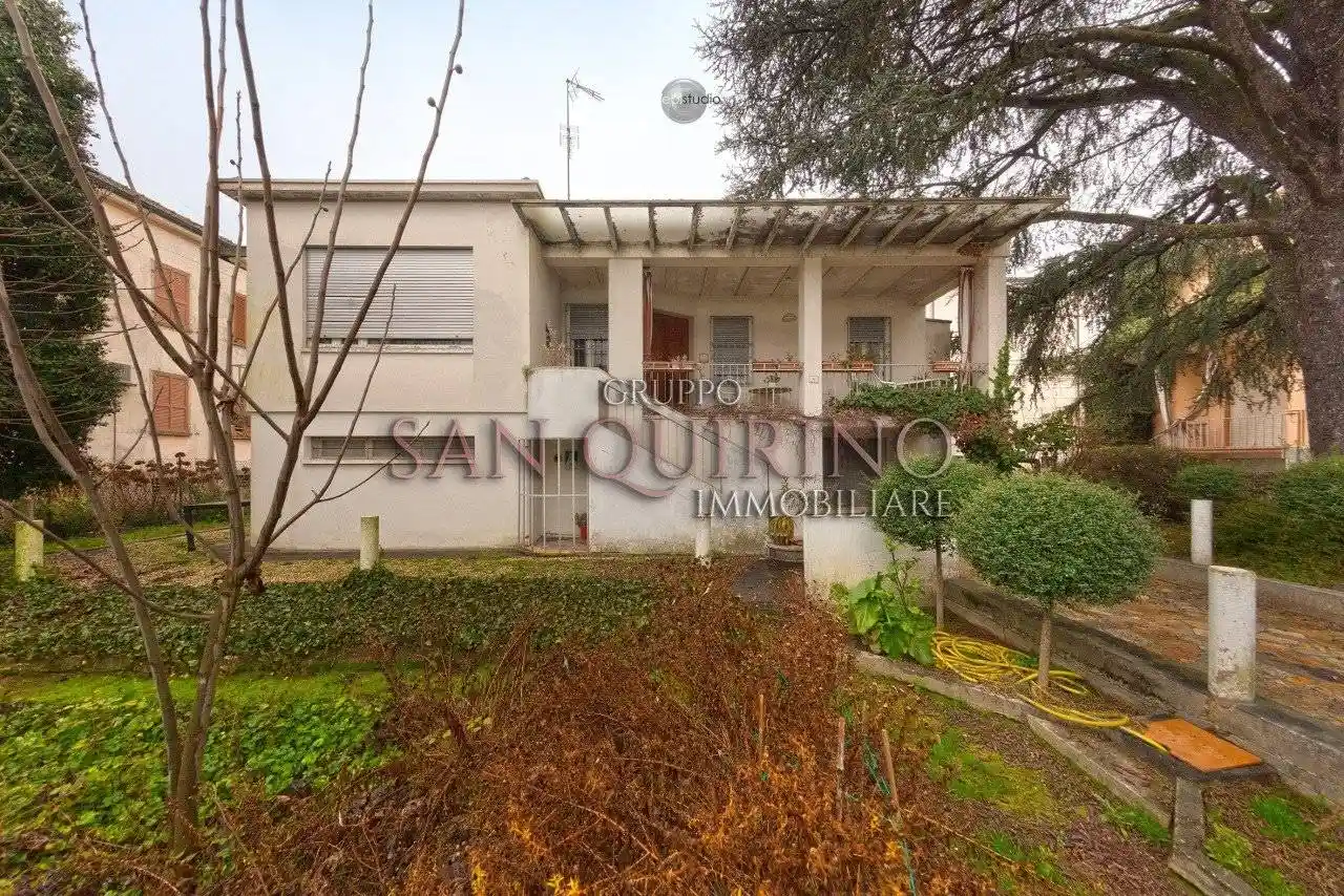 Villa in vendita a Guastalla