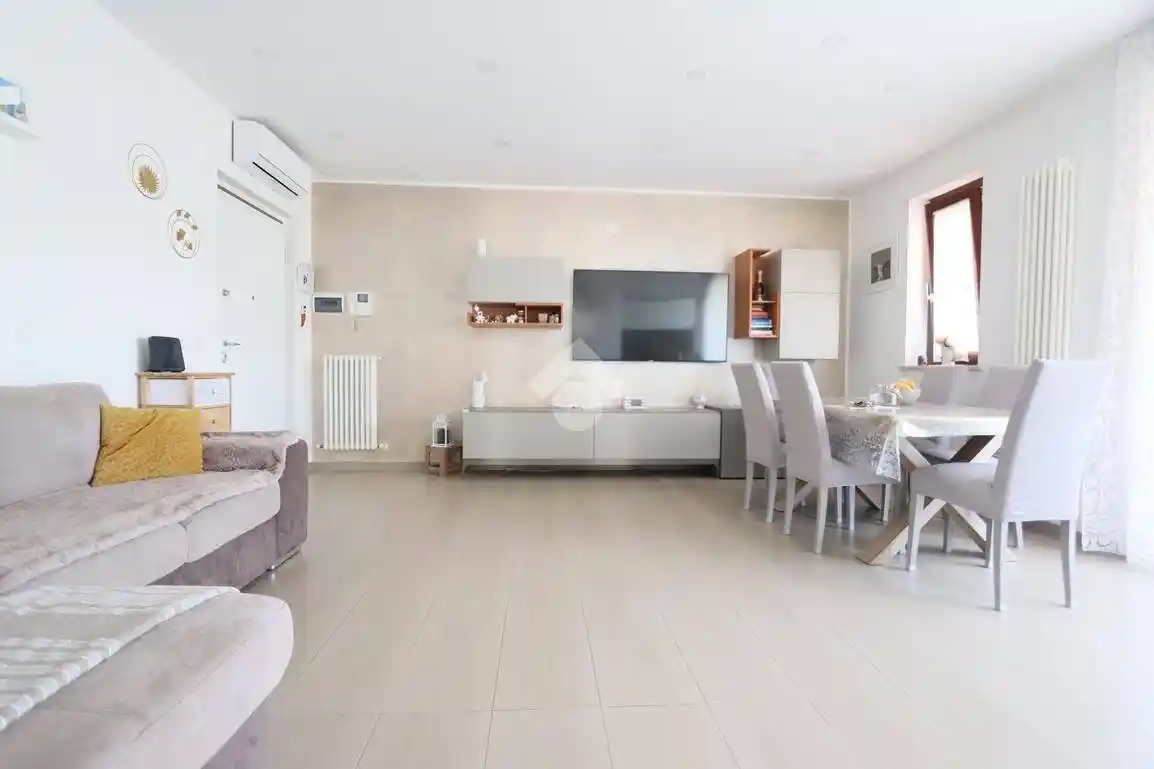 Trilocale via Don Milani 26, Centro, Alba Adriatica - foto 4