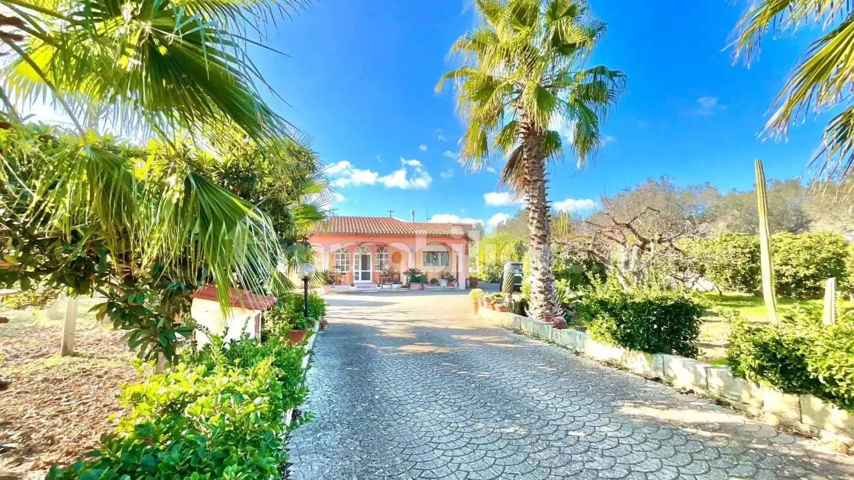 Villa in vendita a Latiano