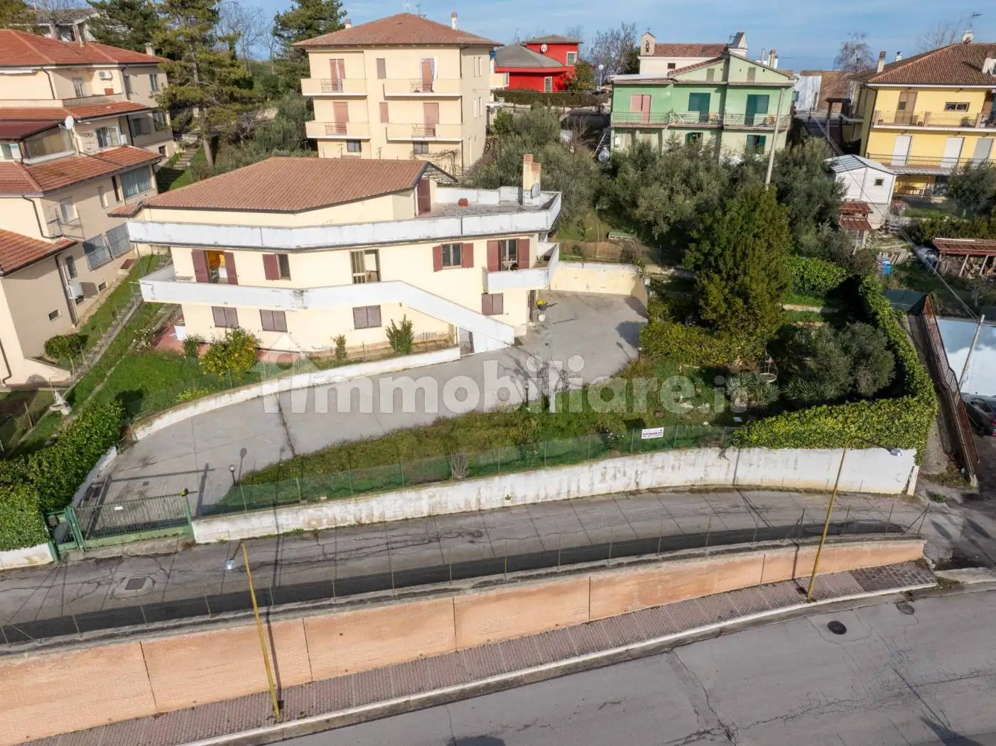 Casa indipendente in vendita a Roseto degli Abruzzi