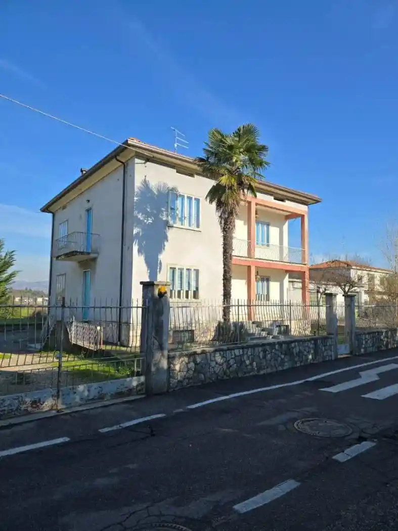 Villa in vendita a Pescantina