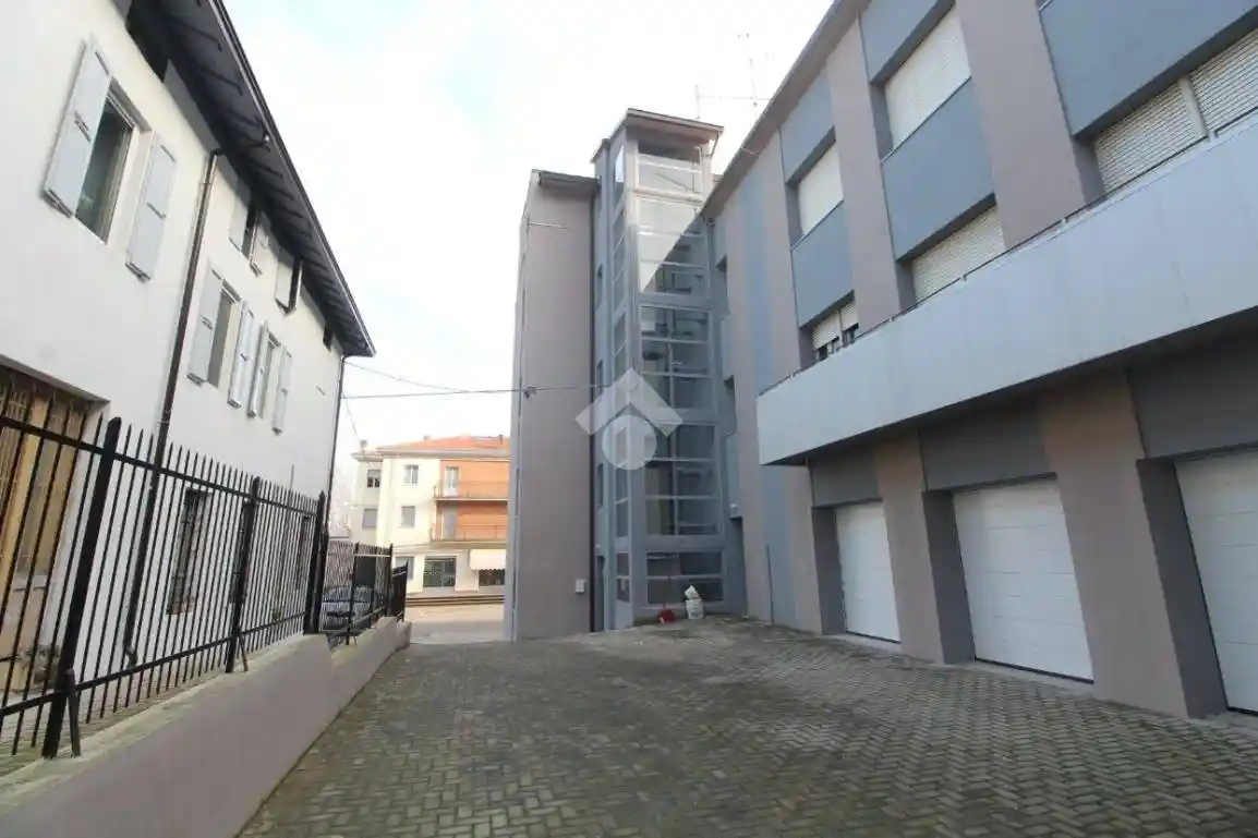 Appartamento in vendita a Traversetolo