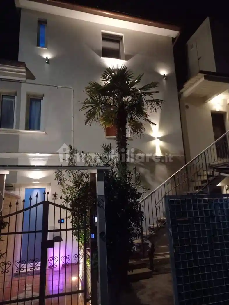 Appartamento in affitto a Senigallia