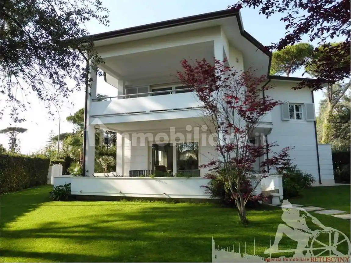 Villa in affitto a Forte dei Marmi