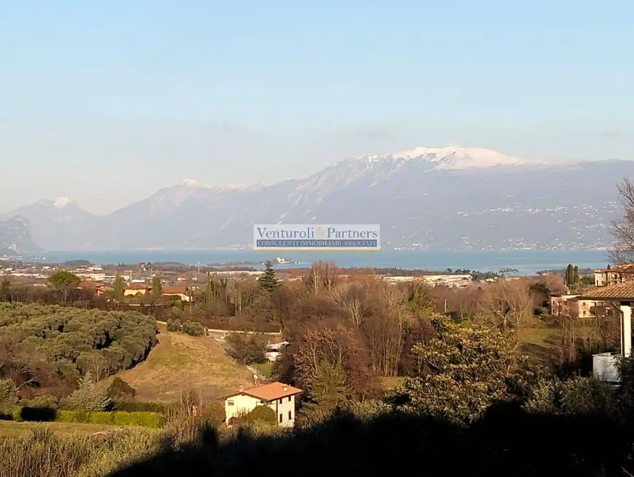 Villa in vendita a Soiano del Lago