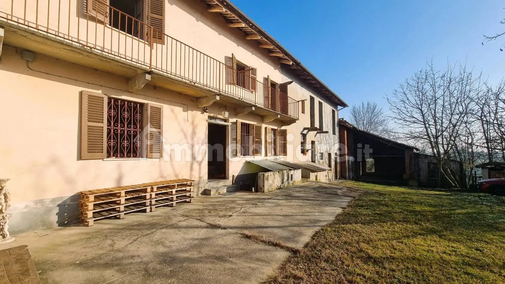 Rustico - Casale in vendita a Asti