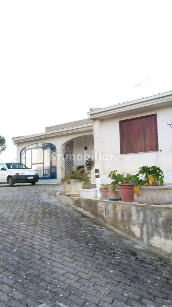 Villa in vendita a Vallelunga Pratameno