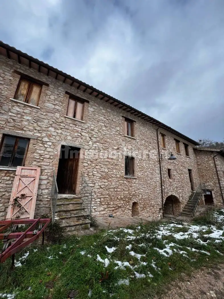 Appartamento in vendita a Visso