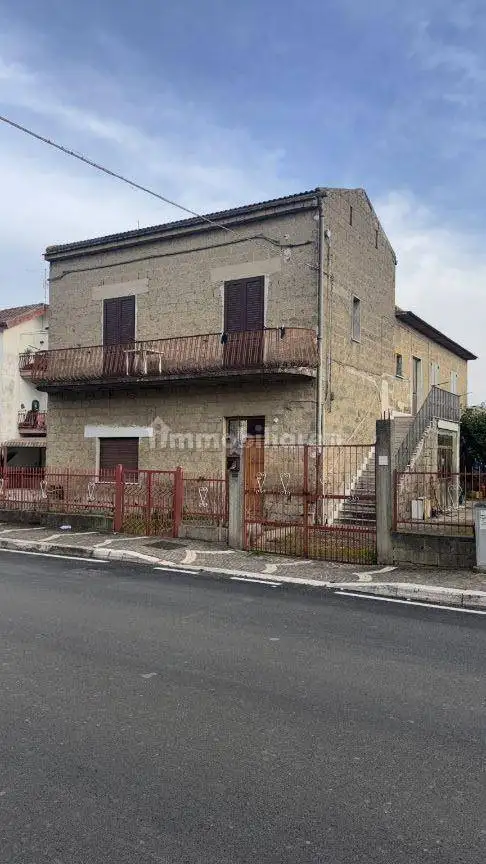 Rustico - Casale in vendita a Dugenta