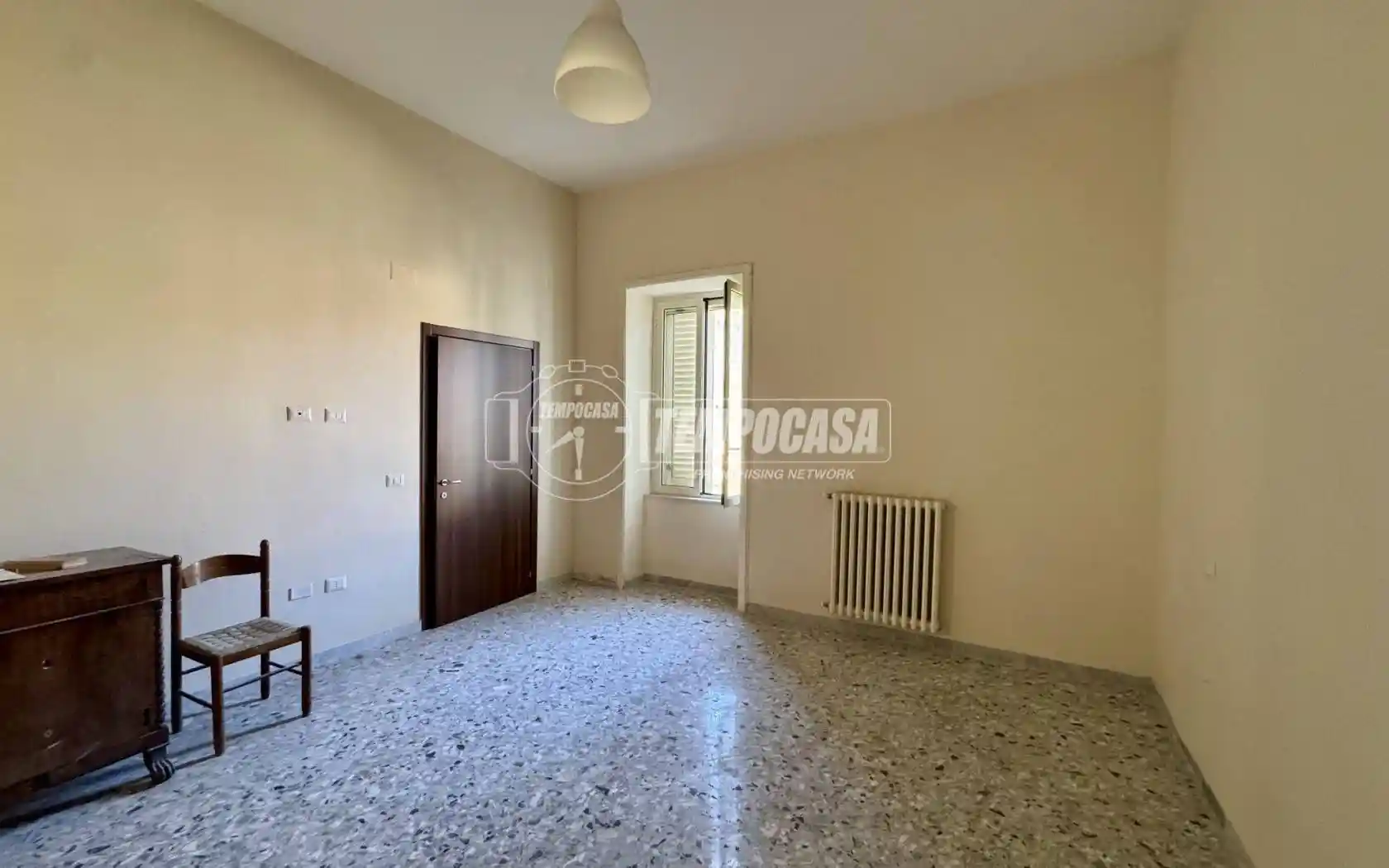 Palazzo - Edificio in Affitto - foto 4