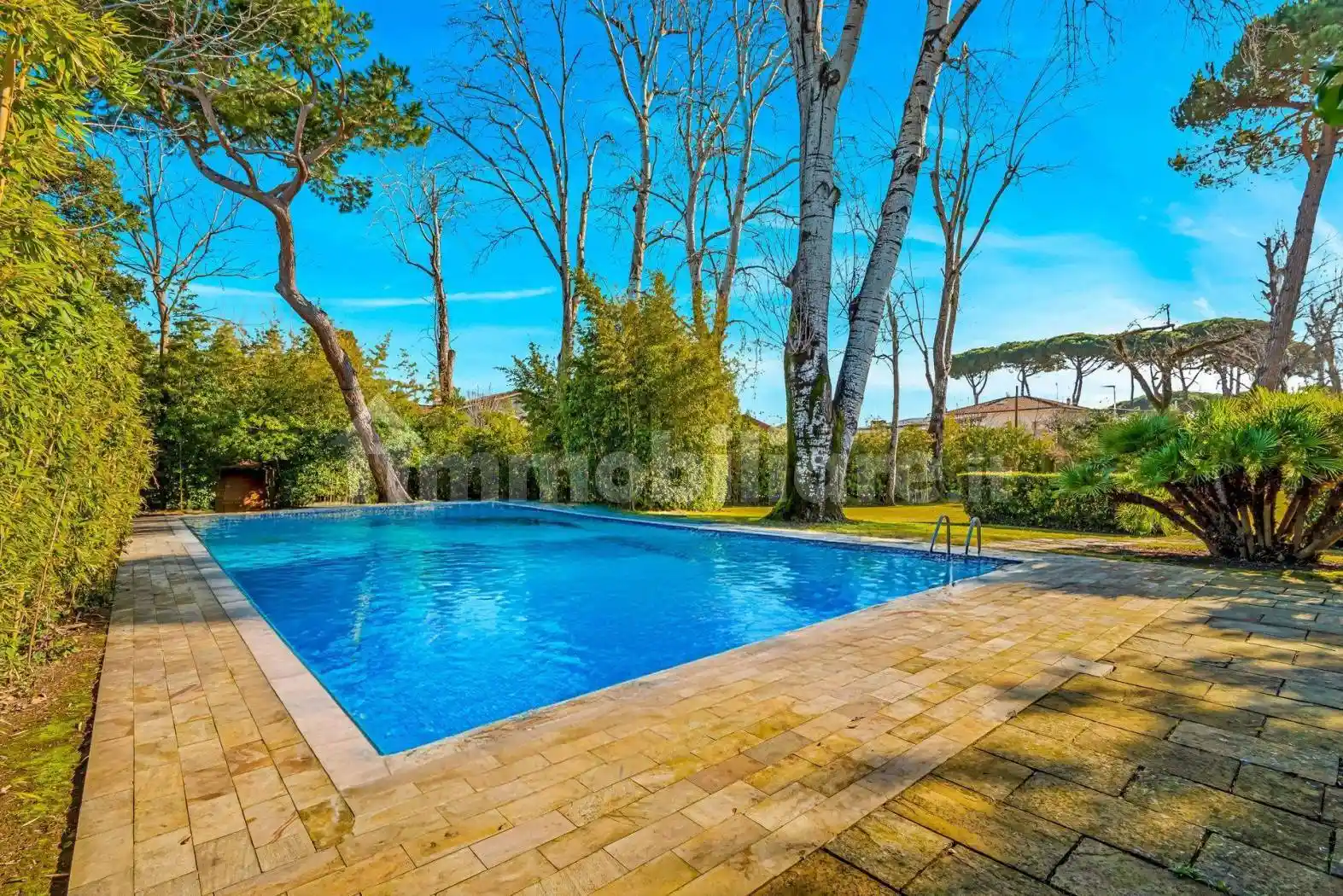 Villa unifamiliare via Carlo Carrà 10, Roma Imperiale, Forte dei Marmi - foto 4