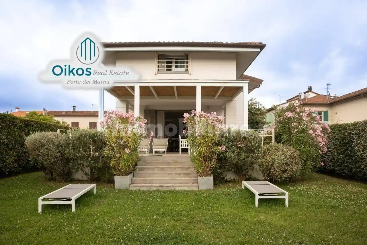 Villa in affitto a Forte dei Marmi