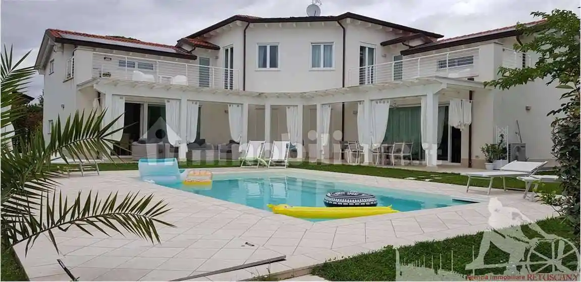 Villa in affitto a Forte dei Marmi