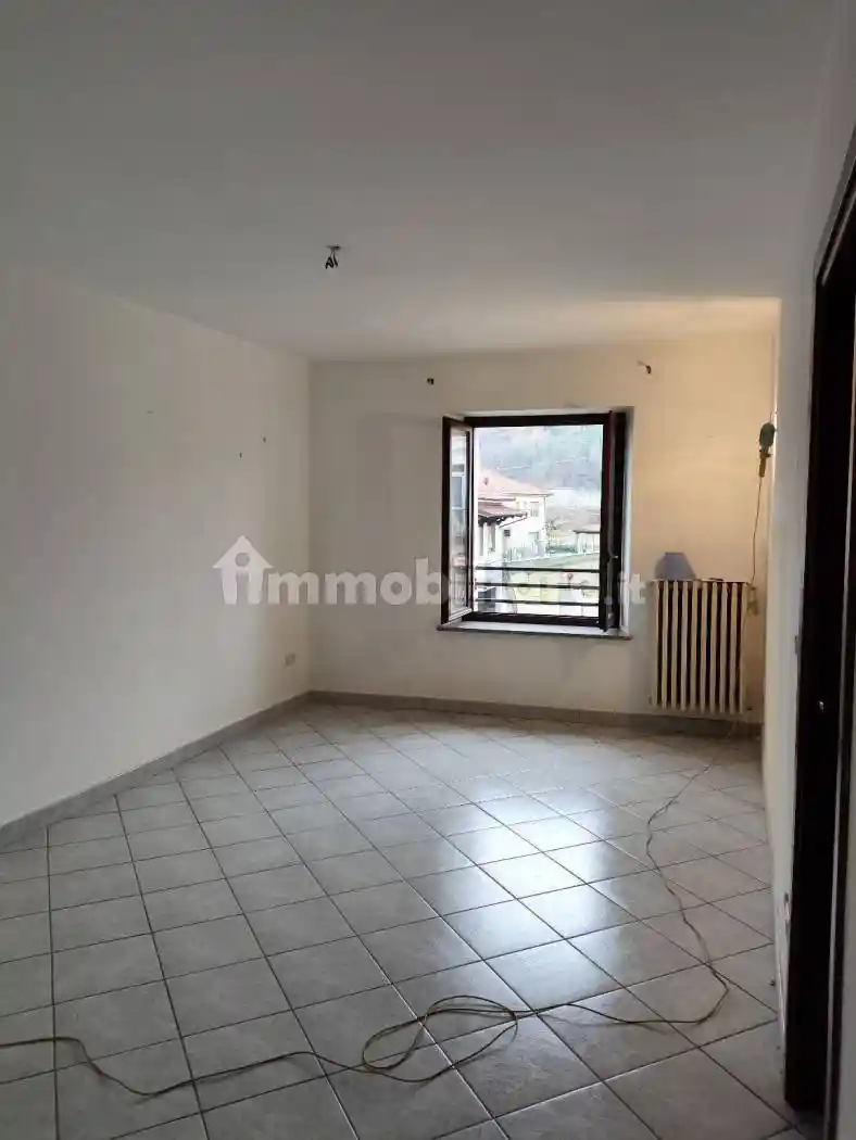 Bilocale frazione Quarto Inferiore 3, Quarto - Valenzani, Asti - foto 2