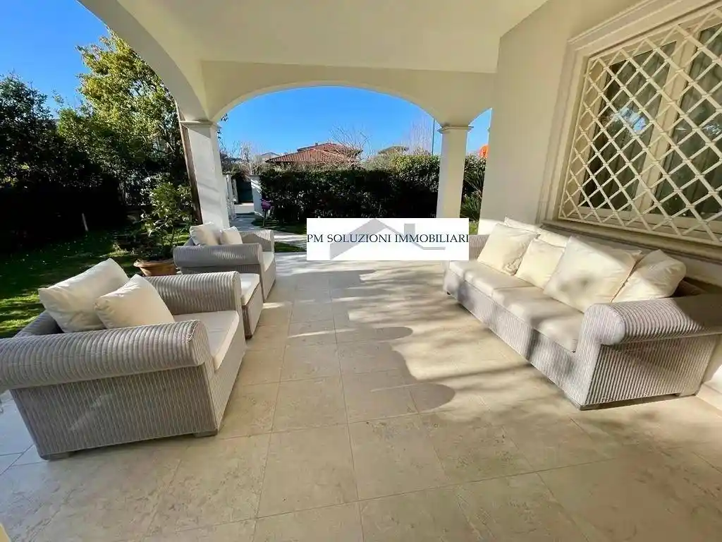 Villa in affitto a Forte dei Marmi
