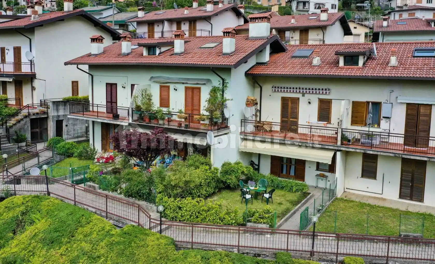 Appartamento in affitto a Faggeto Lario