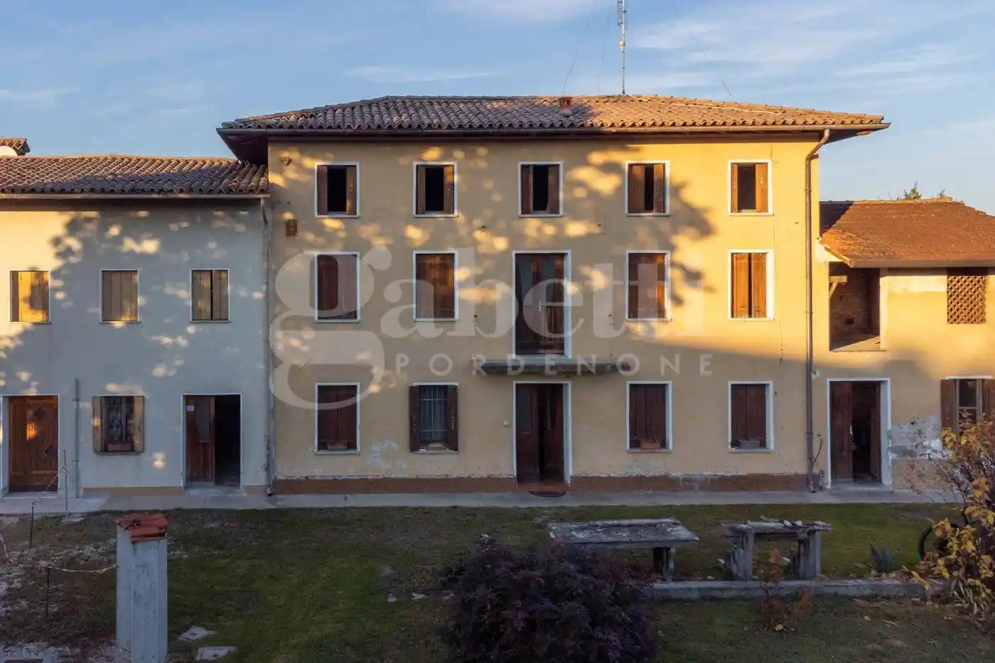 Rustico - Casale in vendita a Fontanafredda