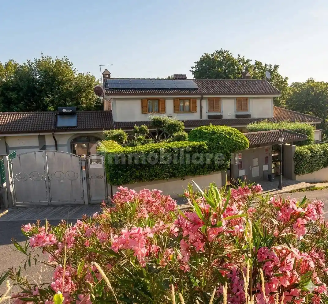 Villa in vendita a Bracciano