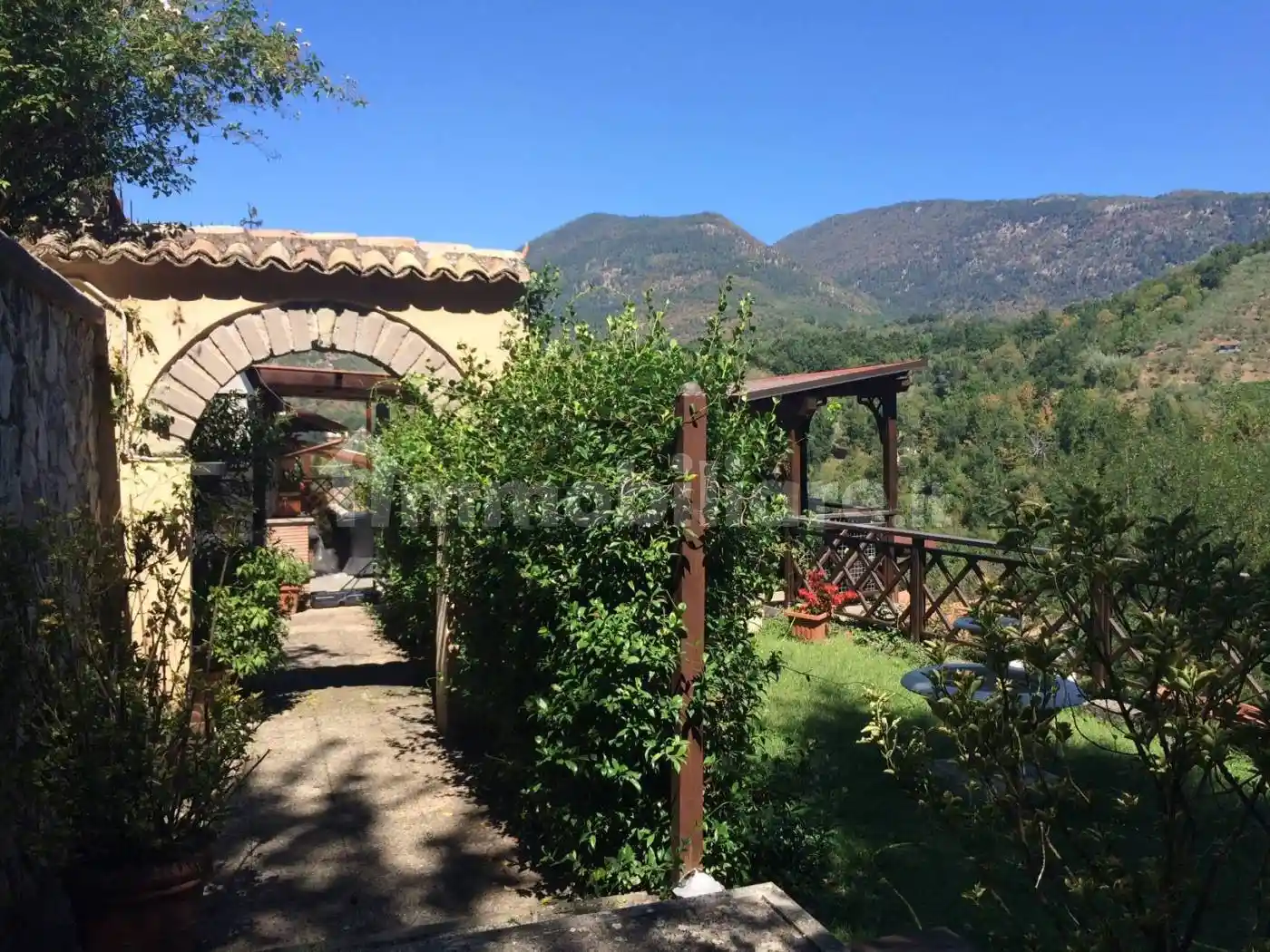 Rustico - Casale in vendita a Gerano