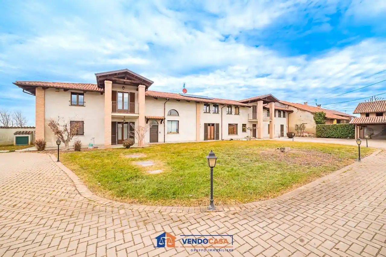 Villa in vendita a Genola