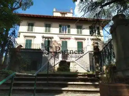 Villa in vendita a Firenze