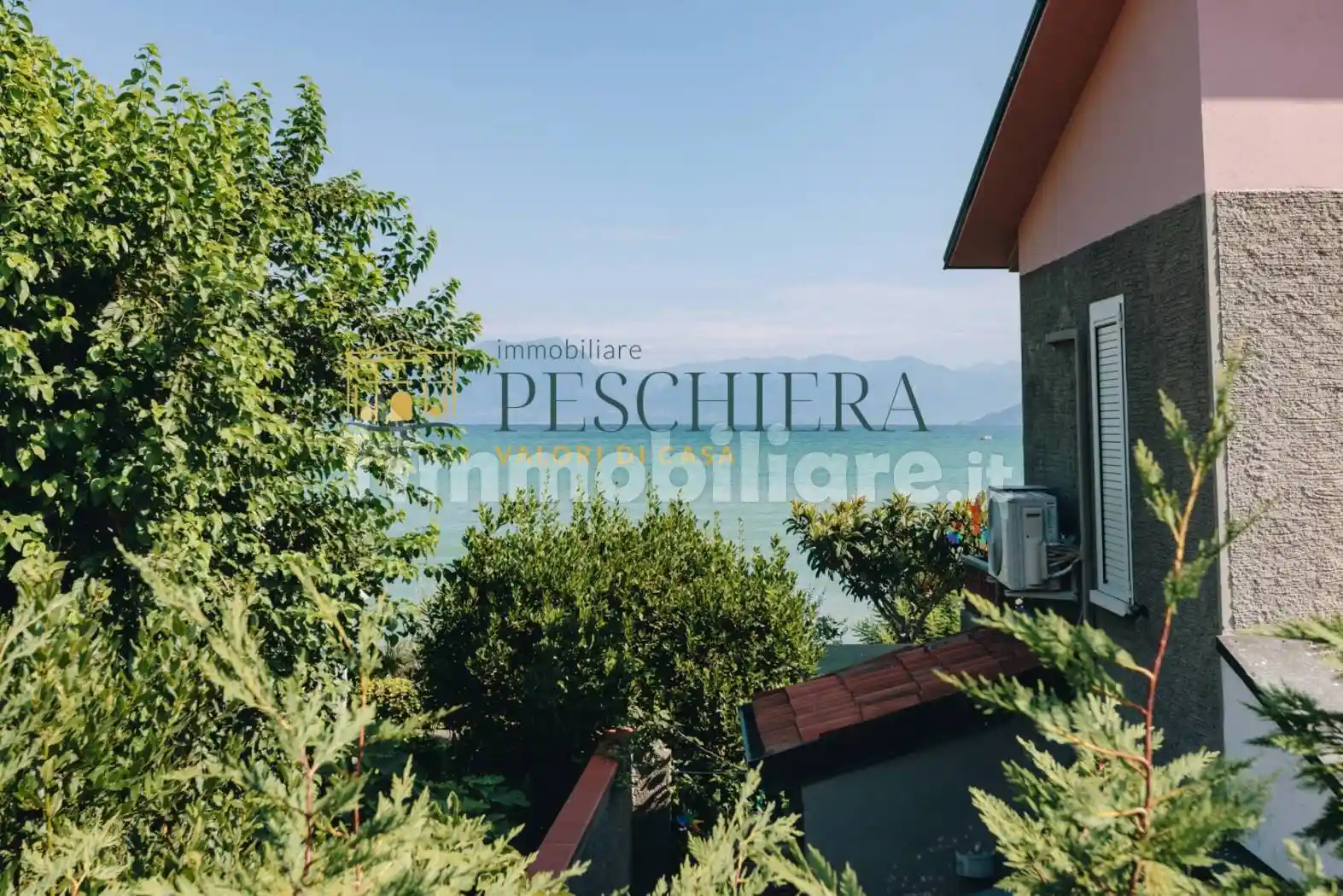 Casa indipendente in vendita a Peschiera del Garda