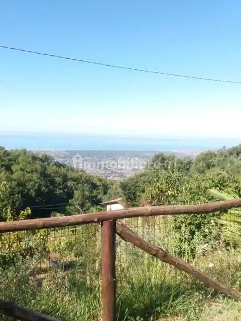 Rustico - Casale in vendita a Pietrasanta