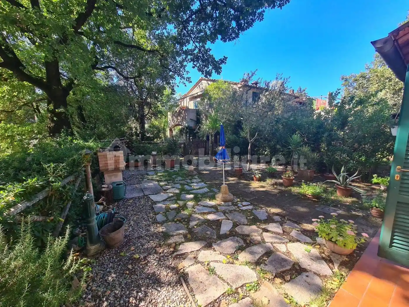 Appartamento in vendita a Montescudaio