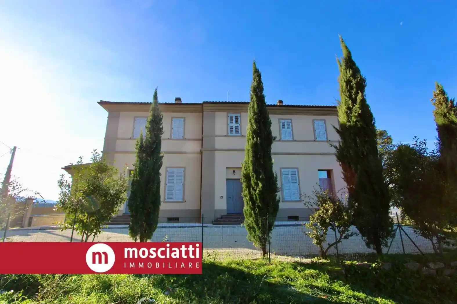 Palazzo - Edificio in vendita a Matelica