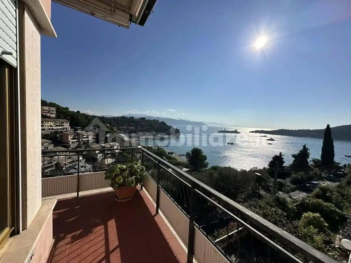 Appartamento in vendita a Portovenere