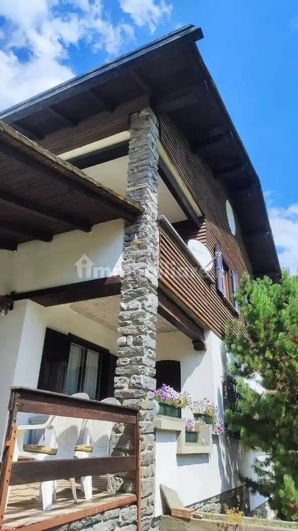 Villa in vendita a Chiesa in Valmalenco