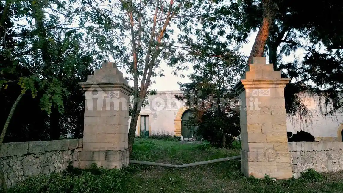 Palazzo - Edificio in vendita a Otranto