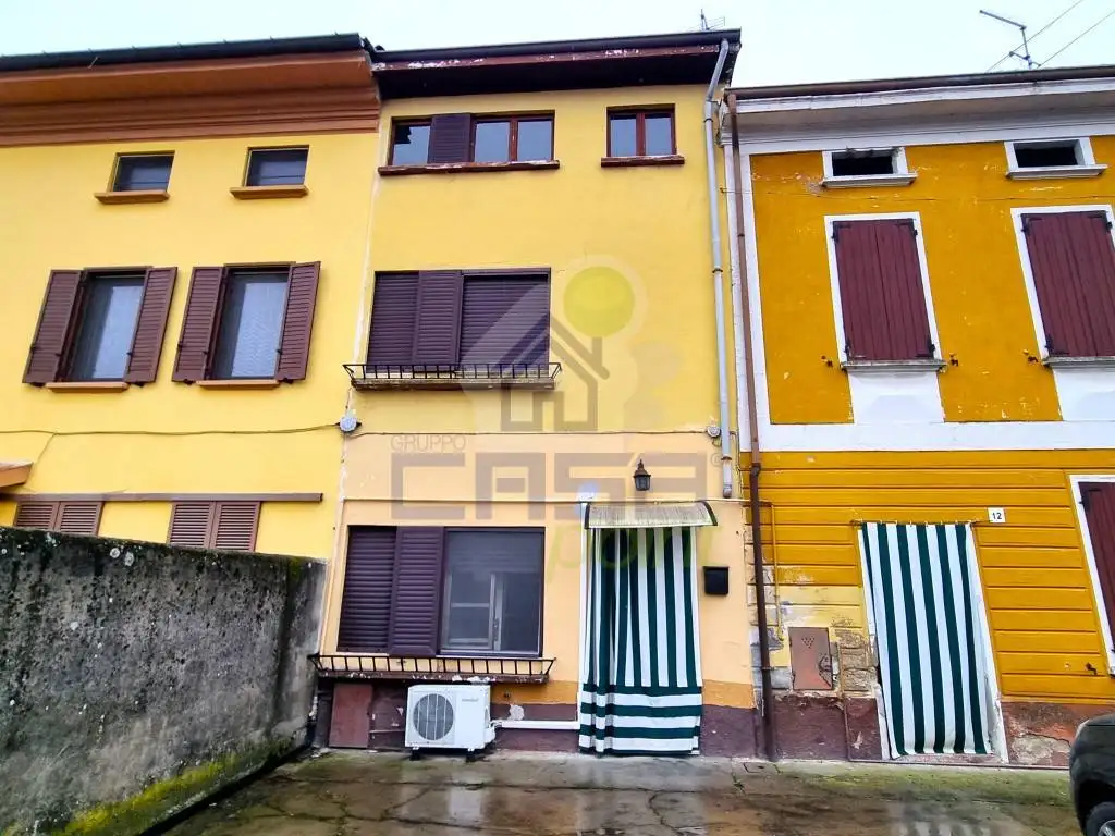 Casa indipendente in vendita a Senna Lodigiana