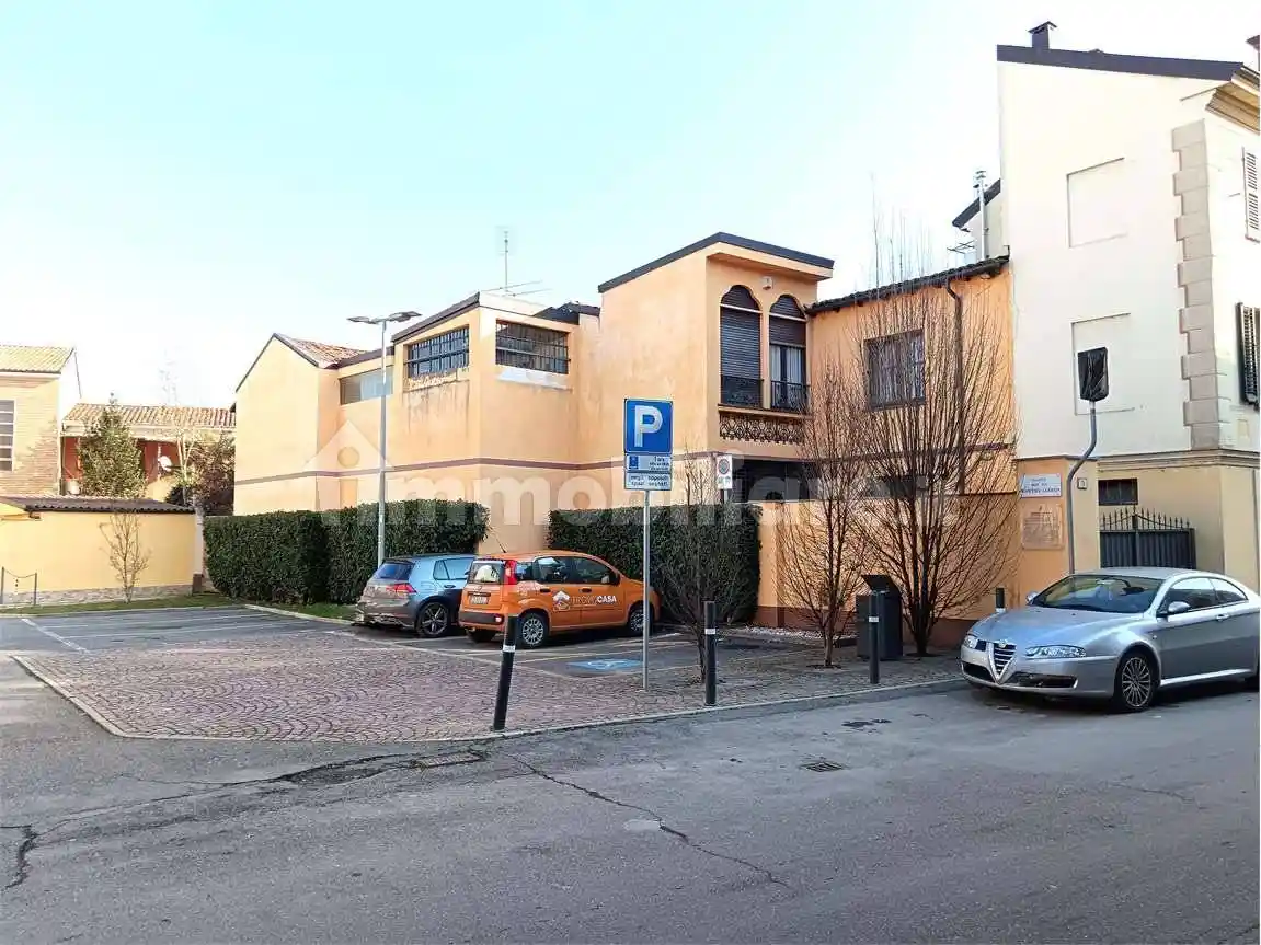 Villa in vendita a Castellazzo Bormida