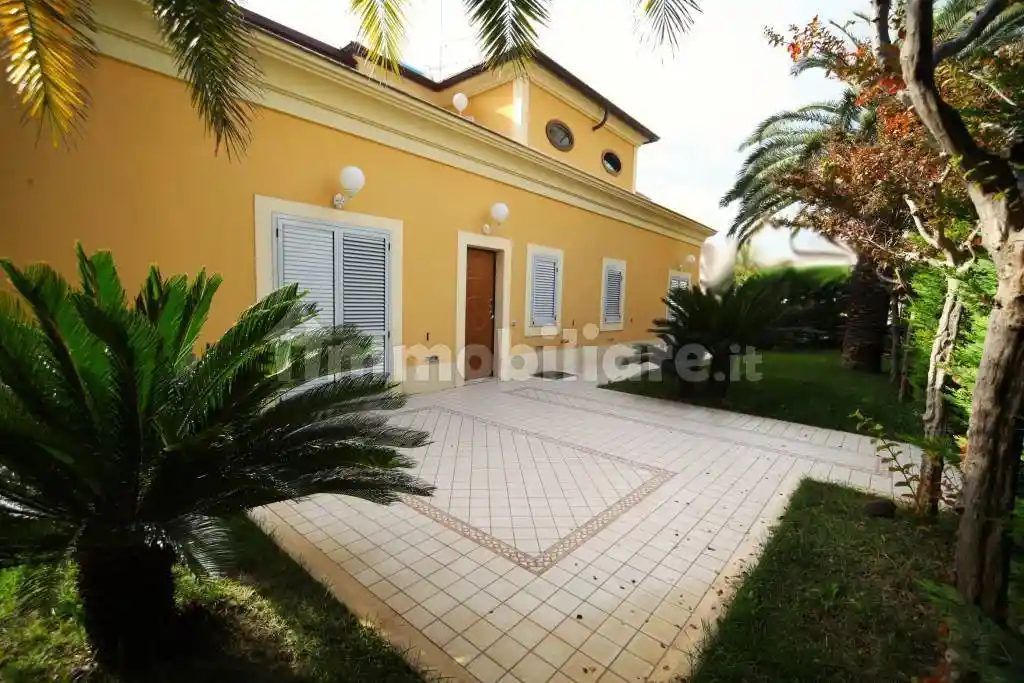 Villa in vendita a San Benedetto del Tronto