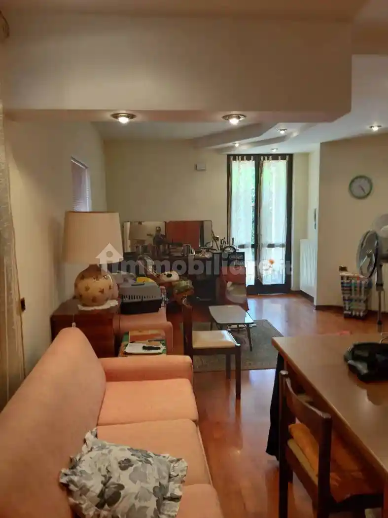 Appartamento in vendita a Zavattarello