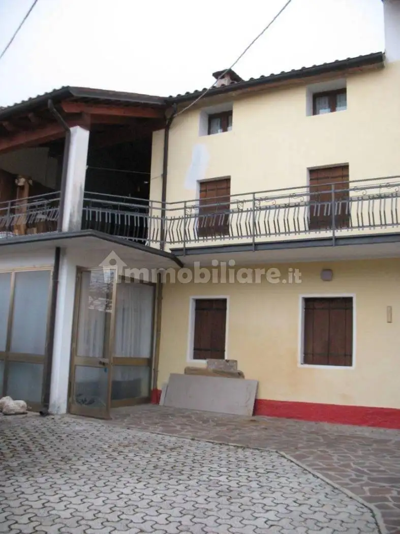 Terratetto unifamiliare via Monte Grappa, Centro, Borso del Grappa - foto 2