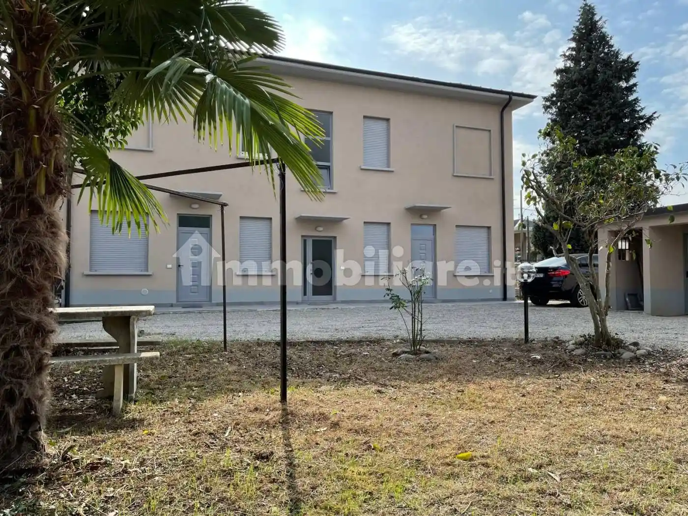 Appartamento in affitto a Cardano al Campo