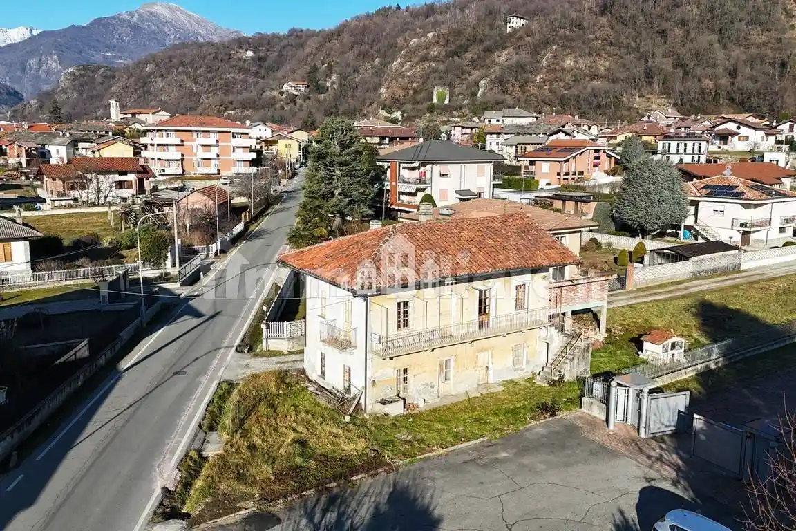 Casa indipendente in vendita a Cuorgnè