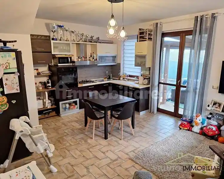 Appartamento in vendita a Trecastelli