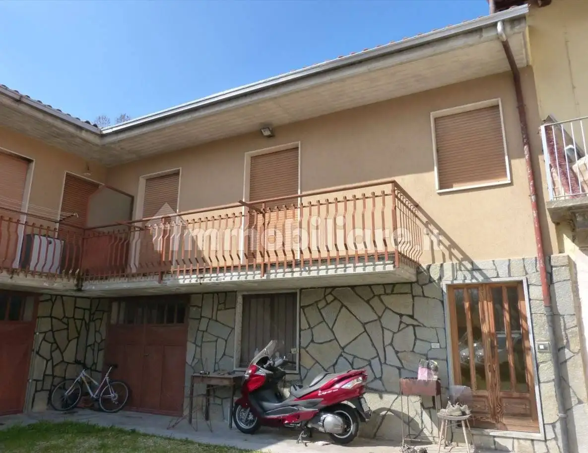 Casa indipendente in vendita a Salmour