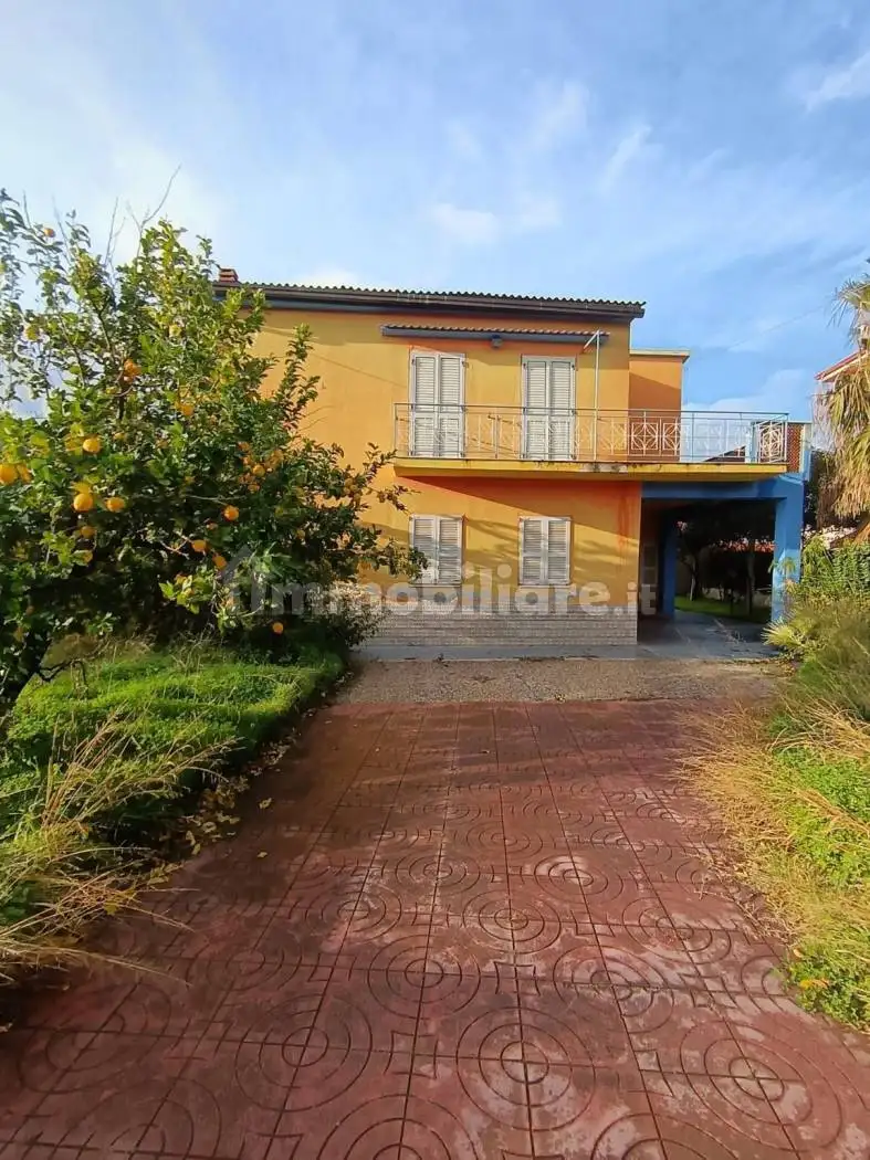 Villa in vendita a Sellia Marina