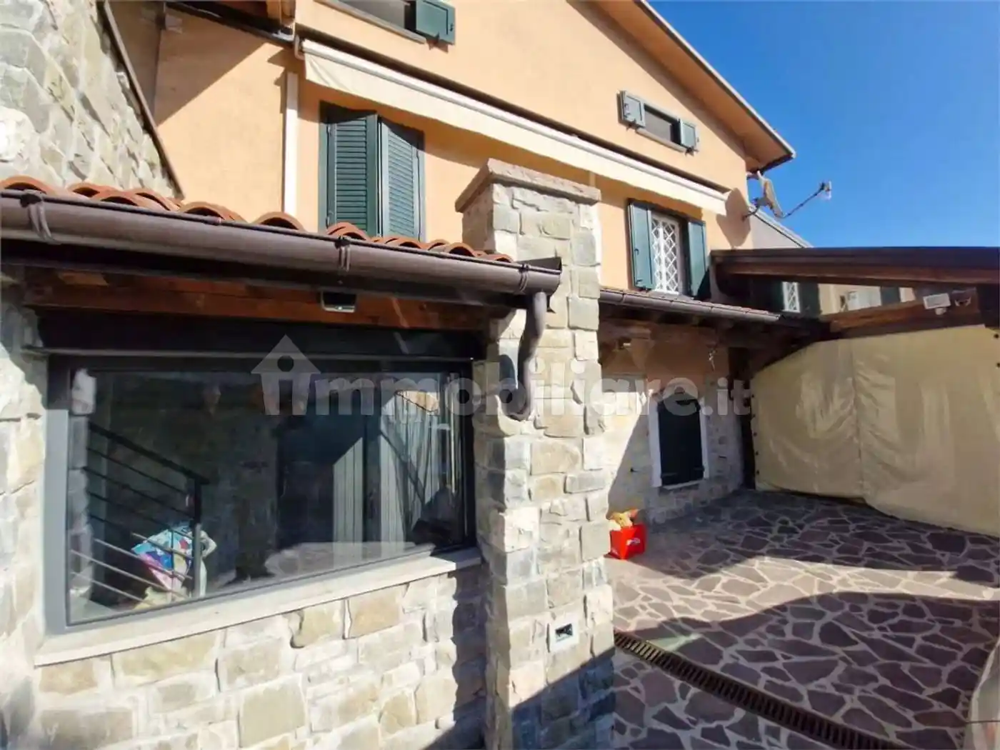 Villa in vendita a Serramazzoni