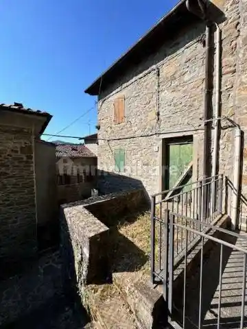 Casa indipendente in vendita a Alto Reno Terme
