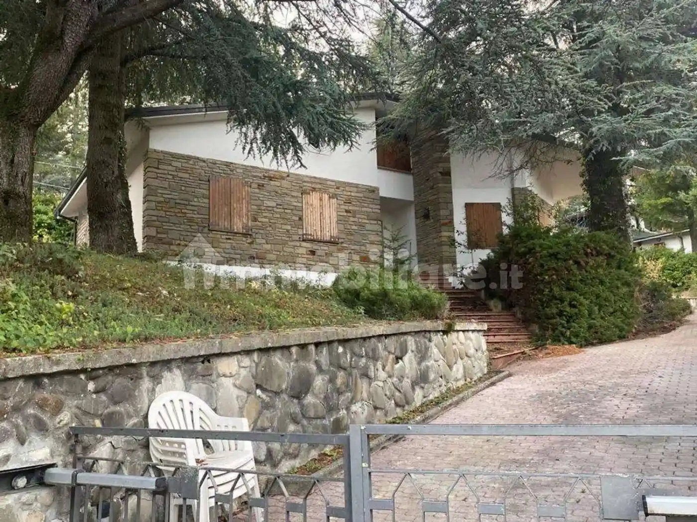 Villa in vendita a Serramazzoni