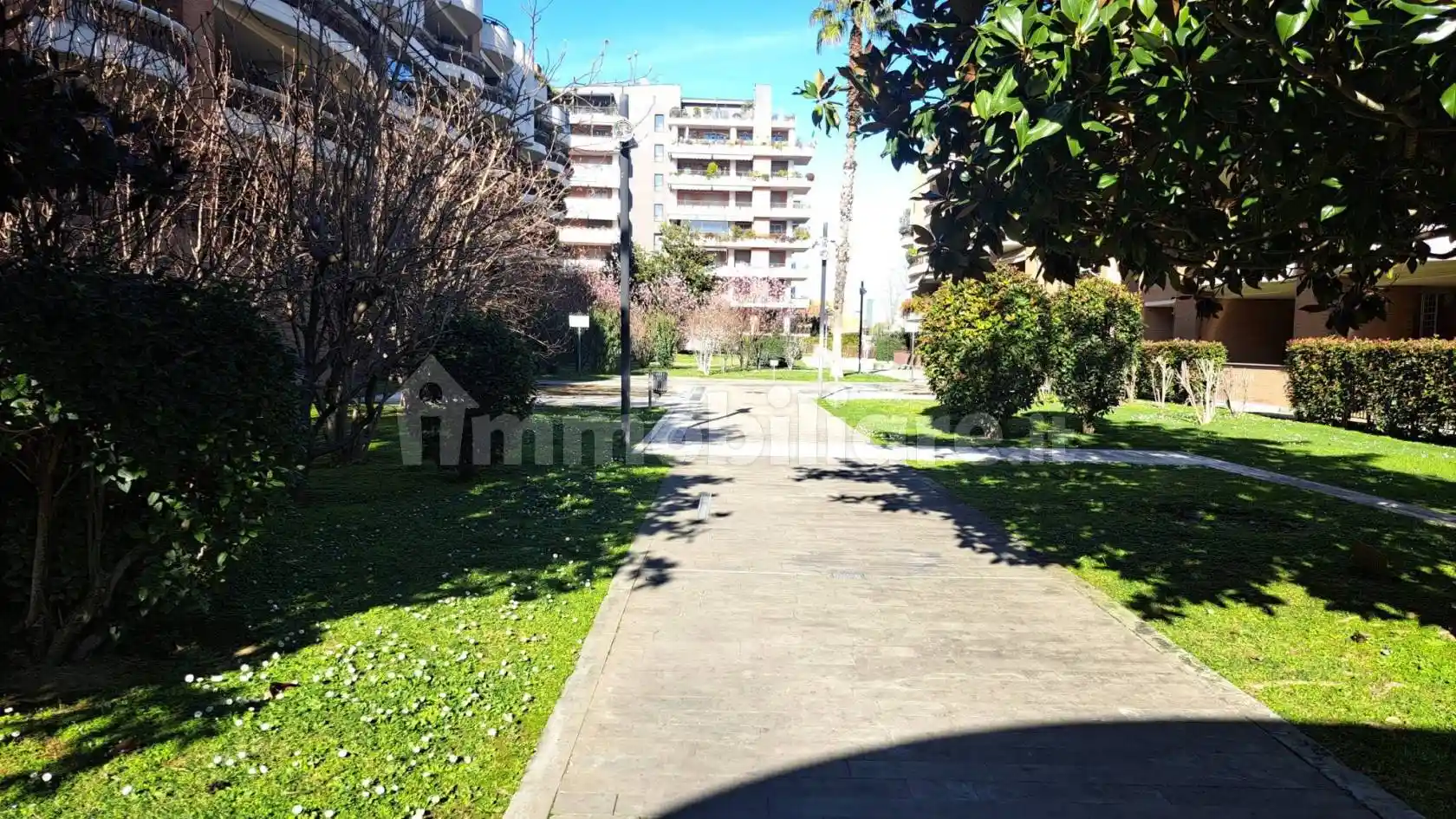 Appartamento in vendita a Roma