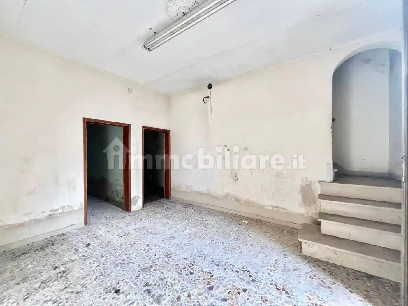 Casa indipendente in vendita a Prato